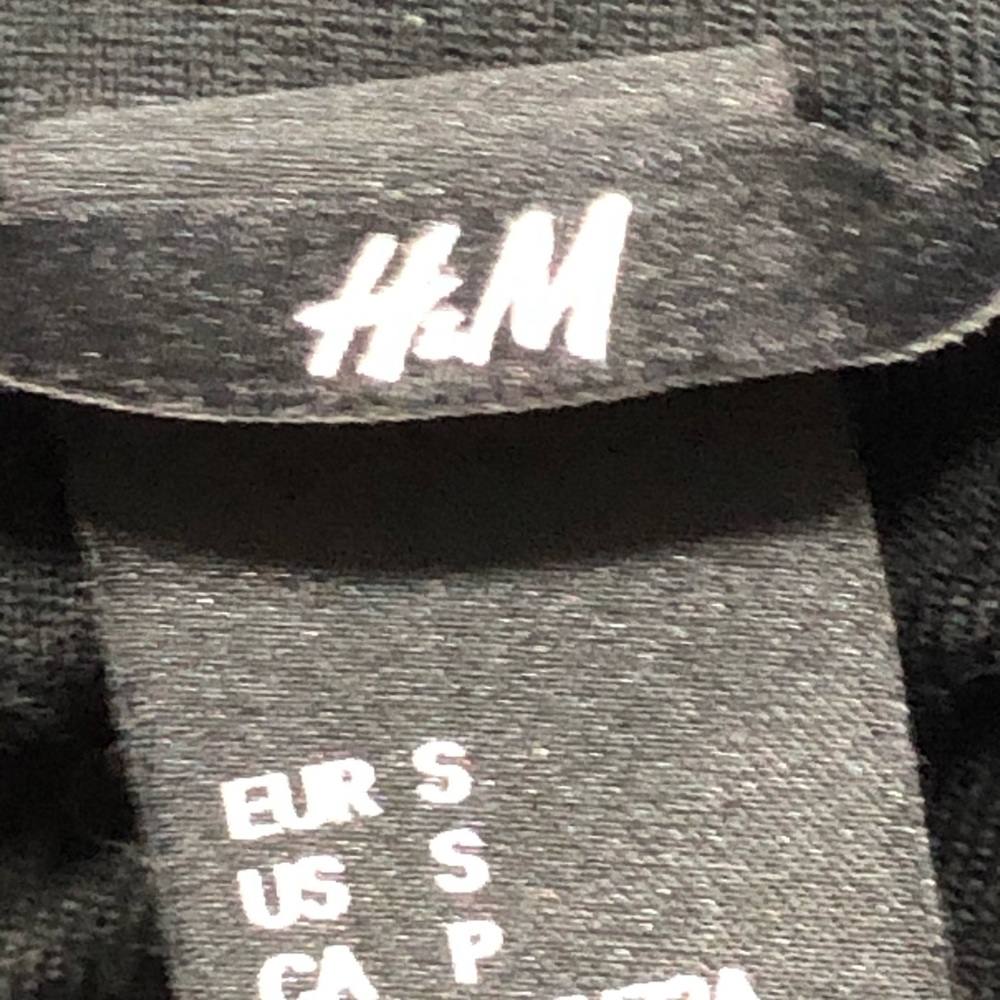 H&M black lace with metallic thread mini - Picture 8 of 8